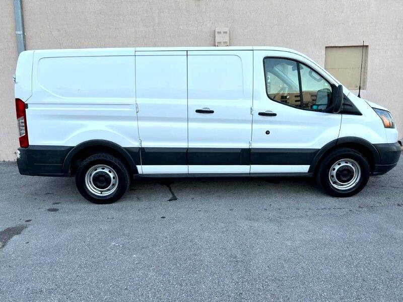 Used 2016 Ford Transit 150 130 Low Roof RWD image 19
