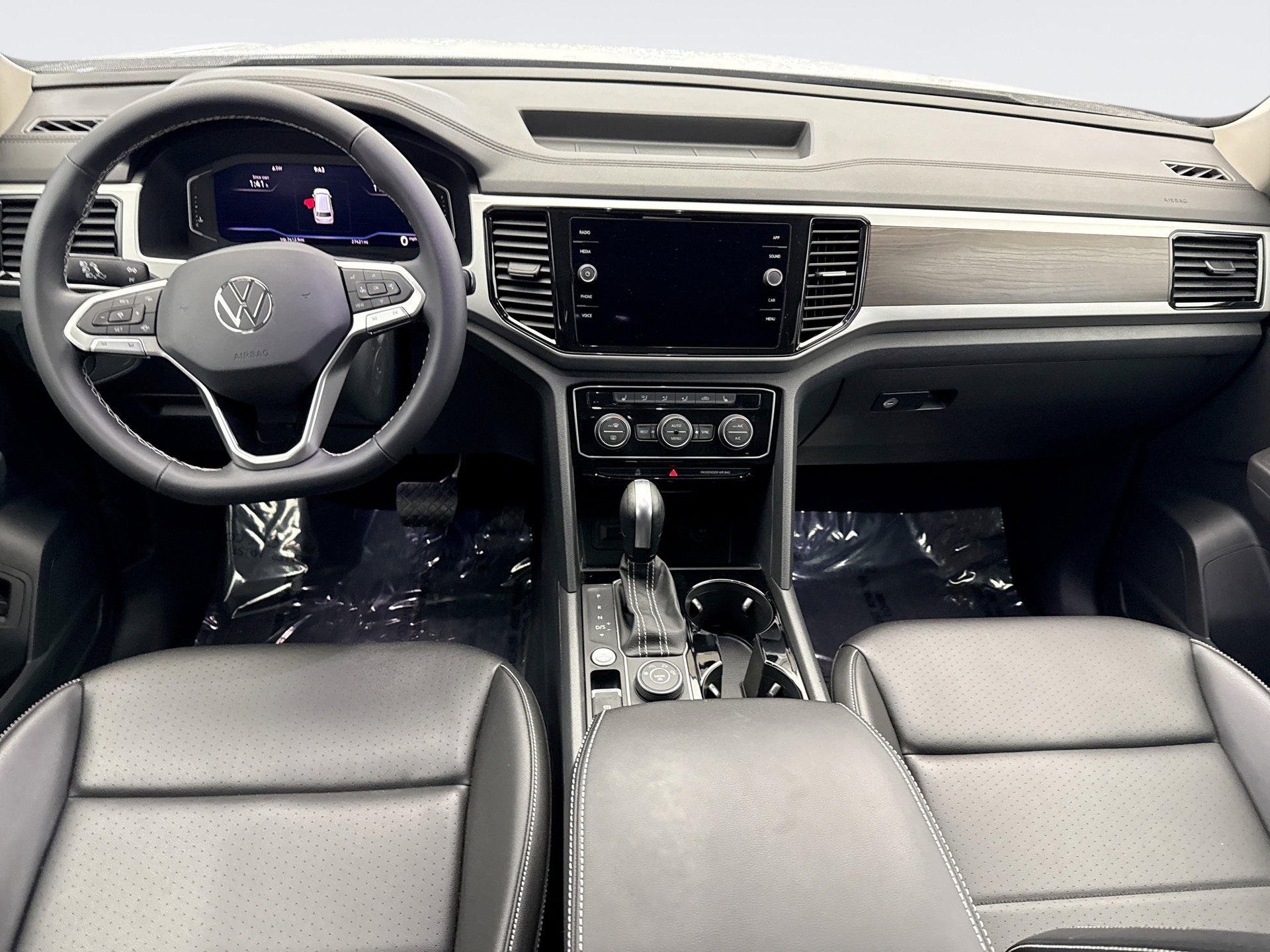 Used 2023 Volkswagen Atlas SE image 14