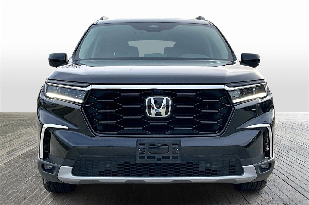 Used 2023 Honda Pilot Elite image 2
