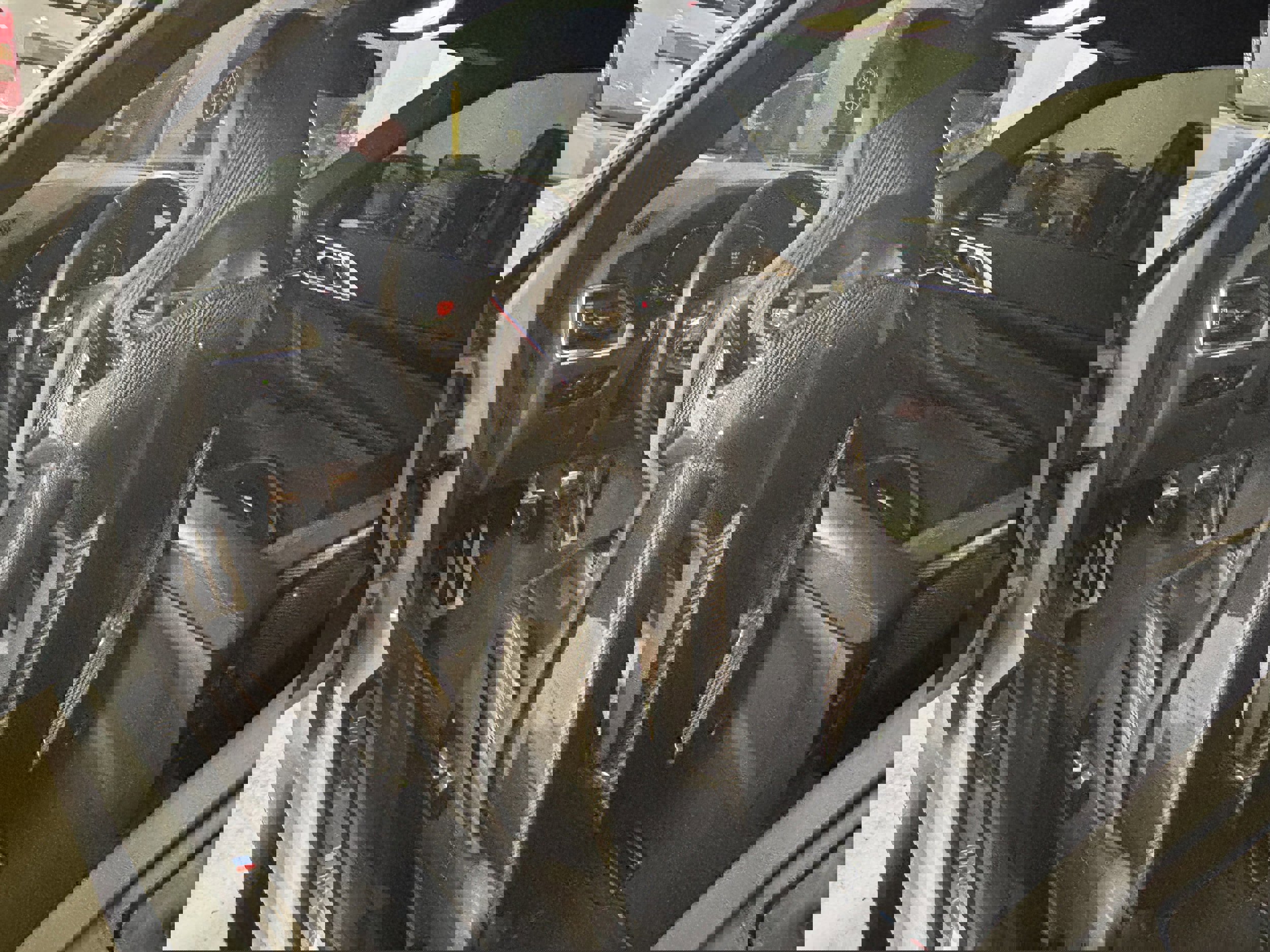 Used 2022 BMW M4 Coupe w/ M Carbon Exterior Package image 11