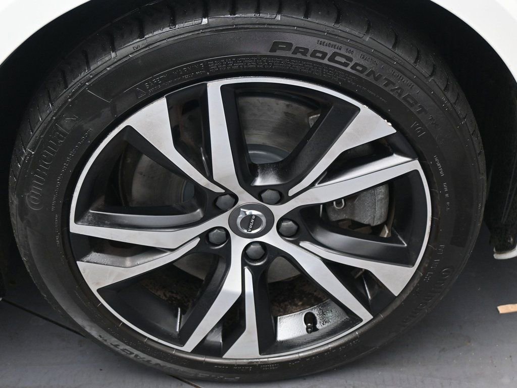 Used 2022 Volvo S60 T8 Inscription image 38