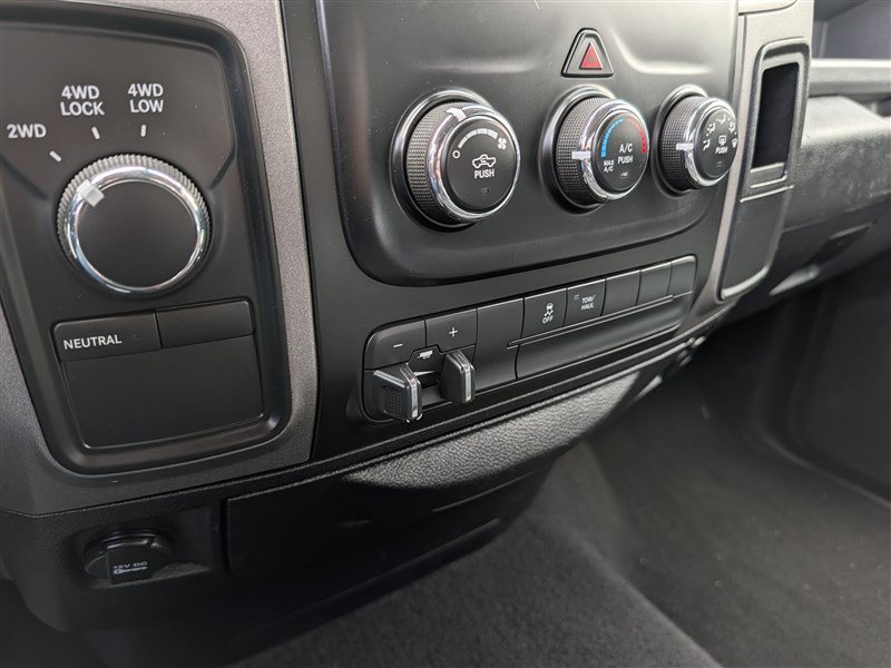 Used 2013 RAM 1500 Express AWD/4WD image 28
