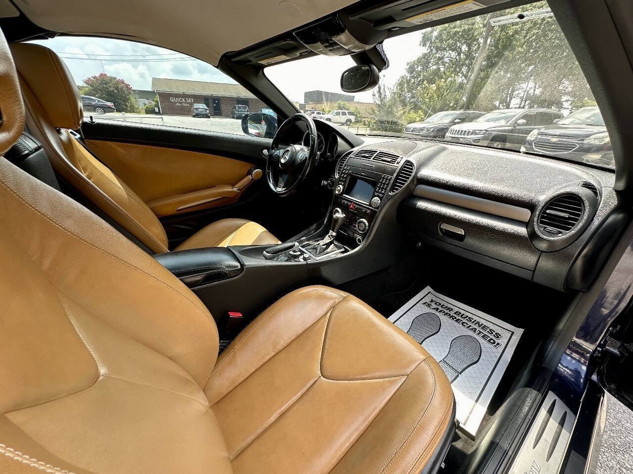 Used 2011 Mercedes-Benz SLK 350 w/ Multimedia Pkg image 23