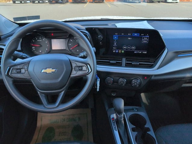 Used 2024 Chevrolet Trax LS FWD image 19