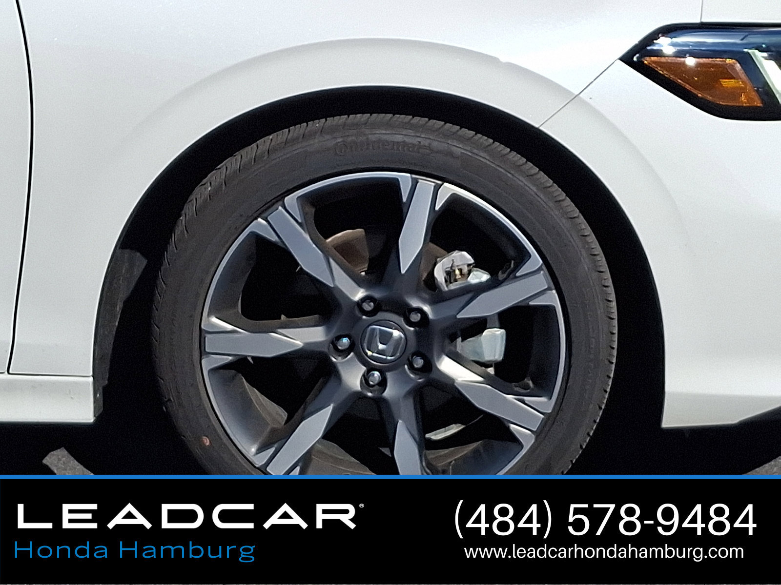 Used 2025 Honda Civic Sport Touring image 9
