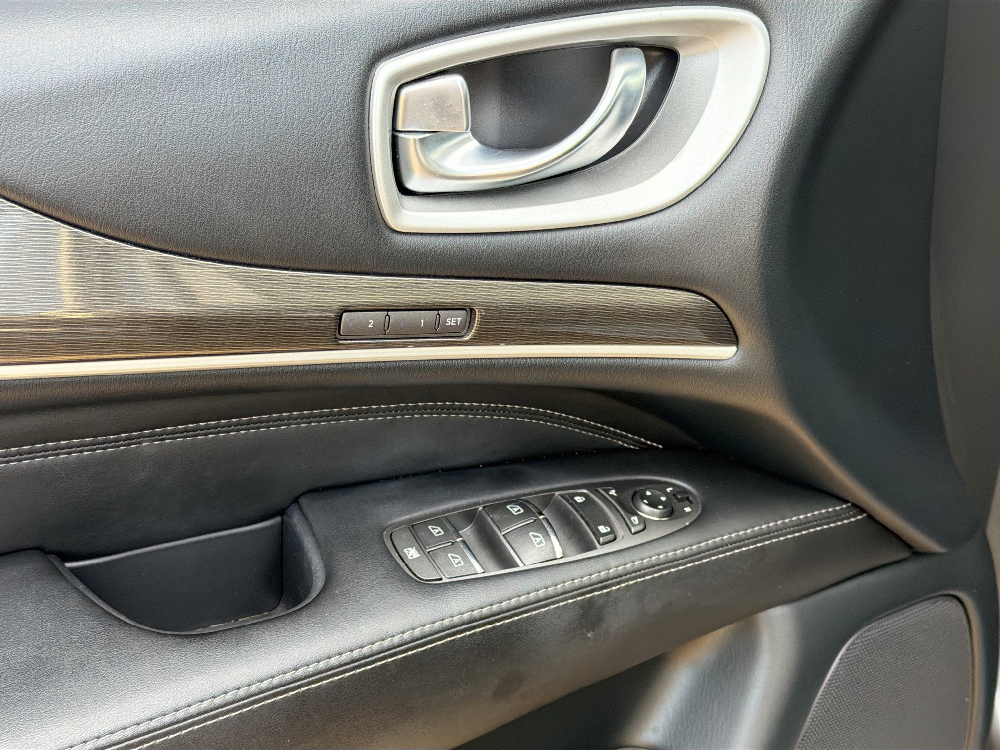 Used 2020 INFINITI QX60 Luxe image 23