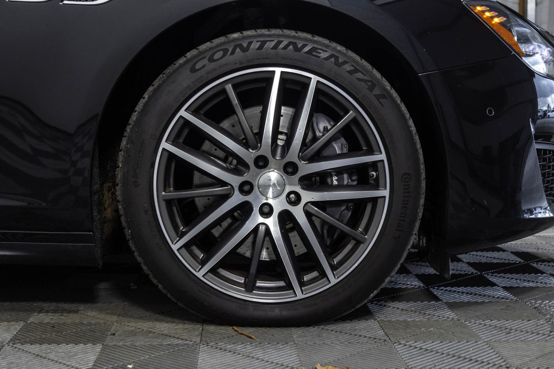 Used 2018 Maserati Ghibli S Q4 AWD/4WD image 44