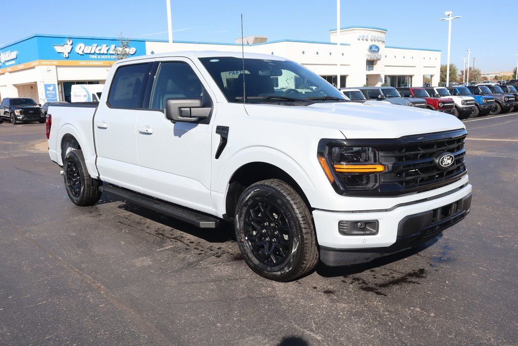 New 2025 Ford F150 XLT w/ Equipment Group 302A MID