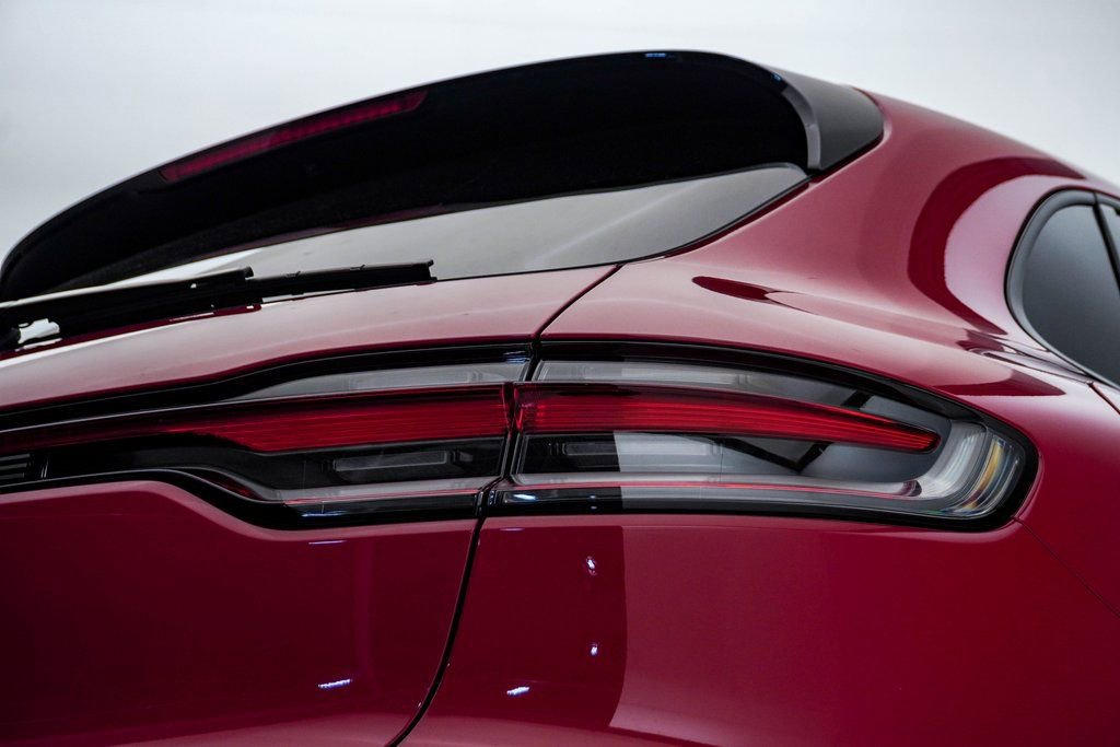 New 2026 Porsche Macan image 12