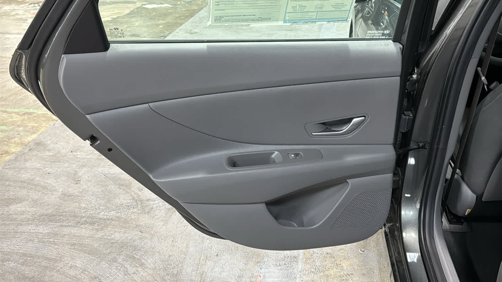 Used 2025 Hyundai Elantra Hybrid FWD image 20