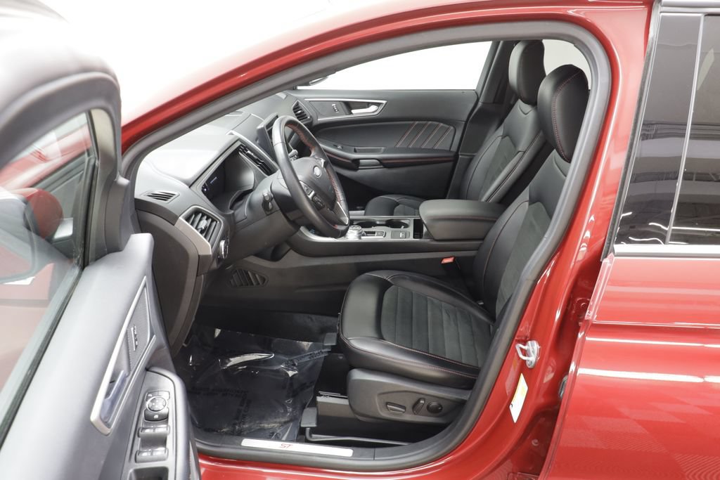 Used 2024 Ford Edge ST-Line AWD/4WD image 6