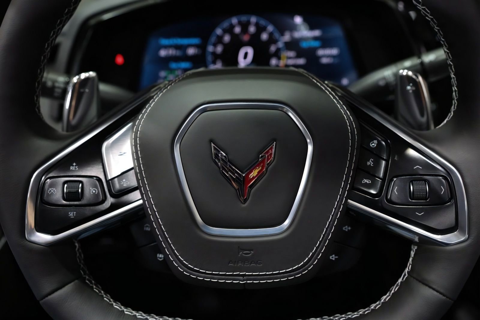 Used 2025 Chevrolet Corvette Z06 RWD image 7