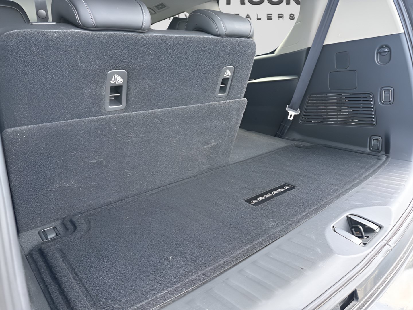 Used 2025 Nissan Armada SV AWD/4WD image 9
