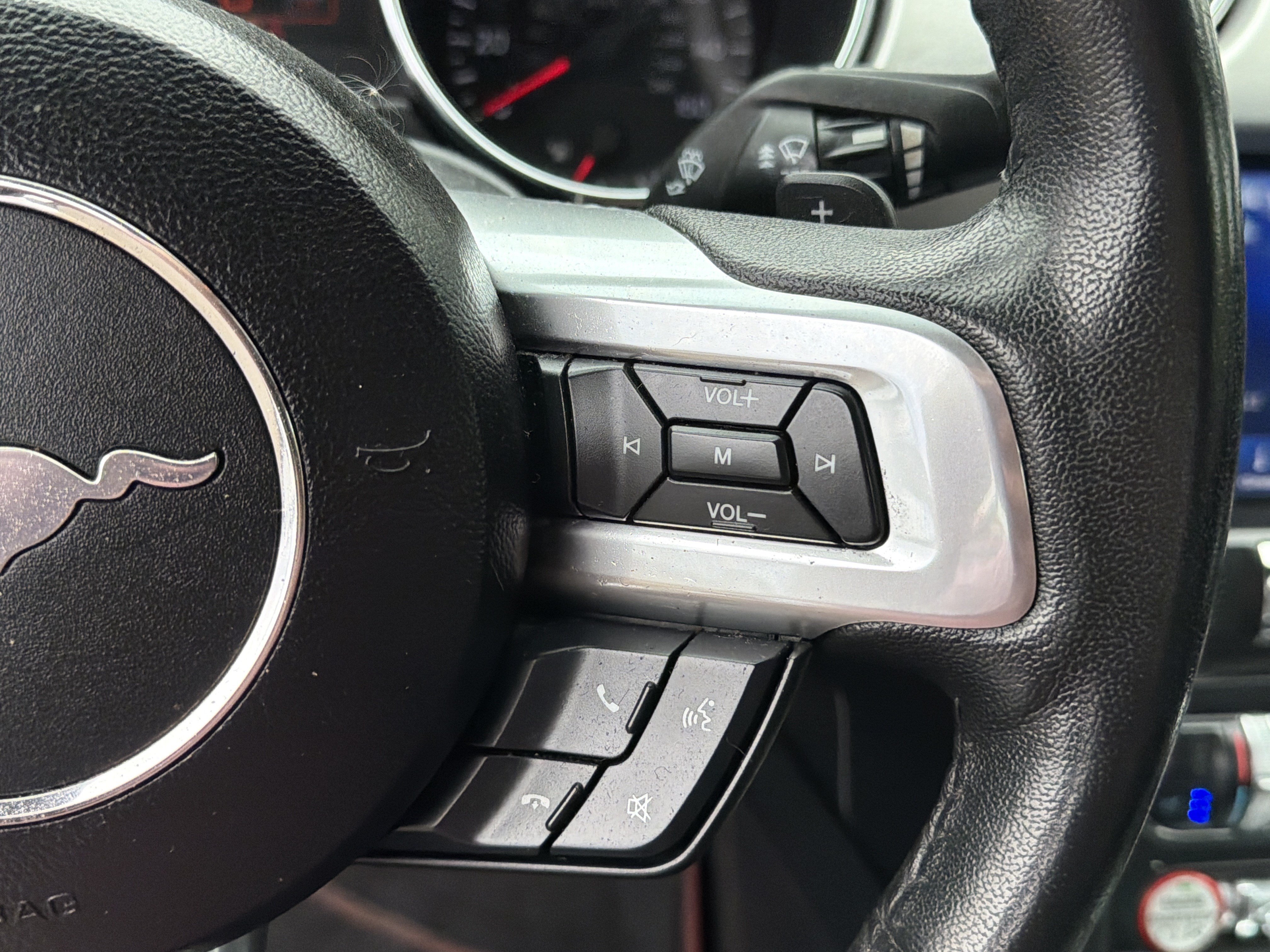 Used 2016 Ford Mustang Premium RWD image 13