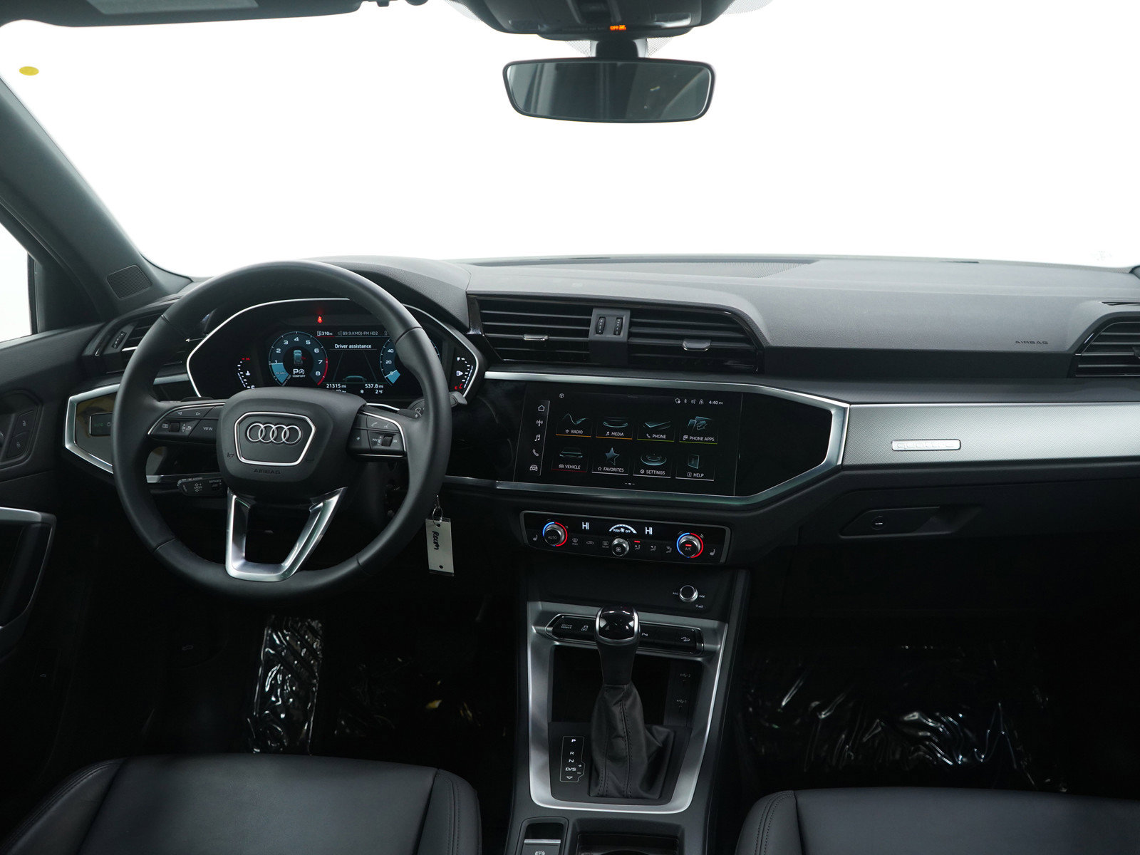 Used 2025 Audi Q3 2.0T Premium image 13