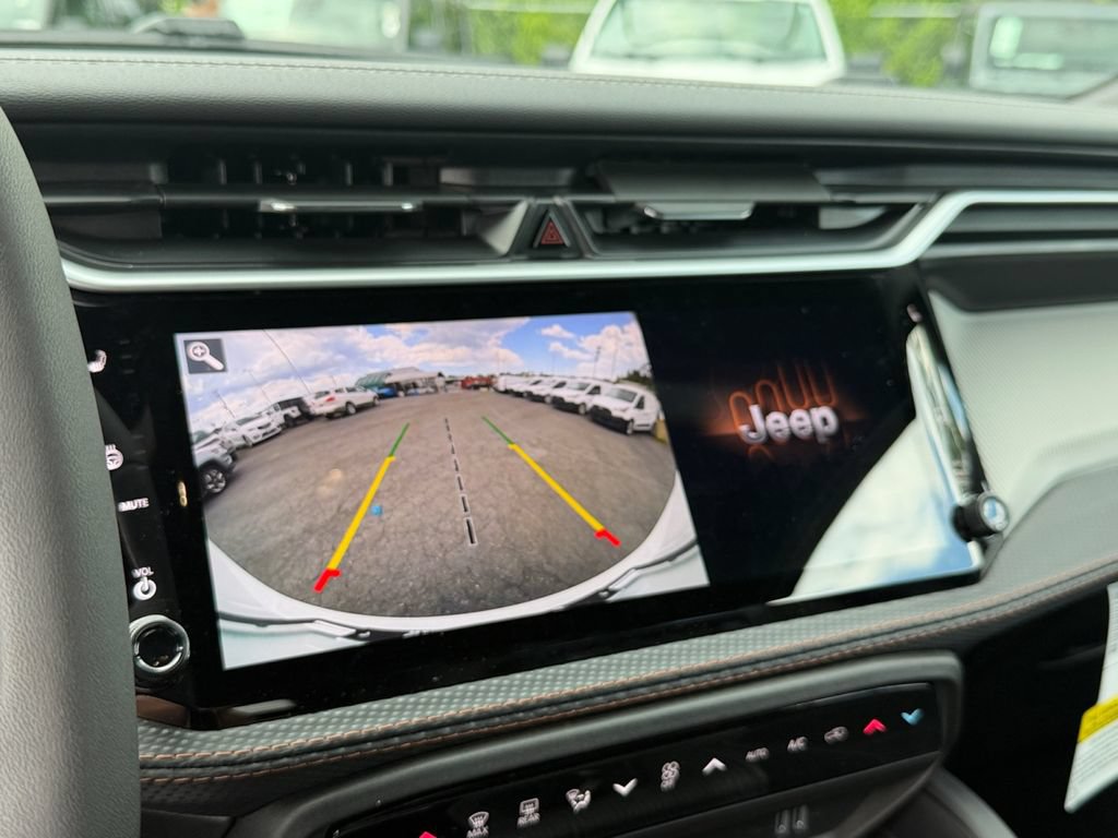 New 2026 Jeep Cherokee Limited AWD/4WD image 17