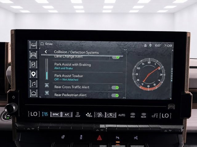 Used 2024 GMC Hummer EV 3X AWD/4WD image 37