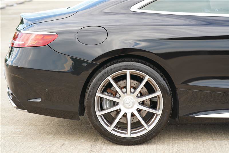Used 2017 Mercedes-Benz S 63 AMG 4MATIC Coupe w/ Driver Assistance Package image 33