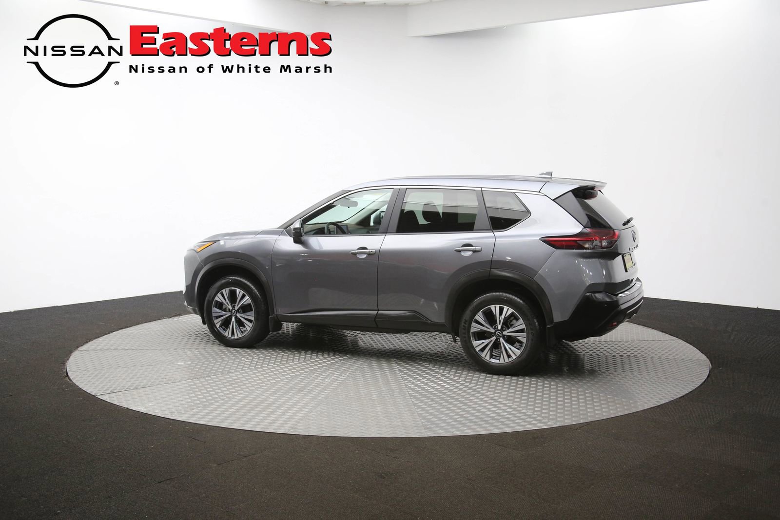 Used 2022 Nissan Rogue SV image 61