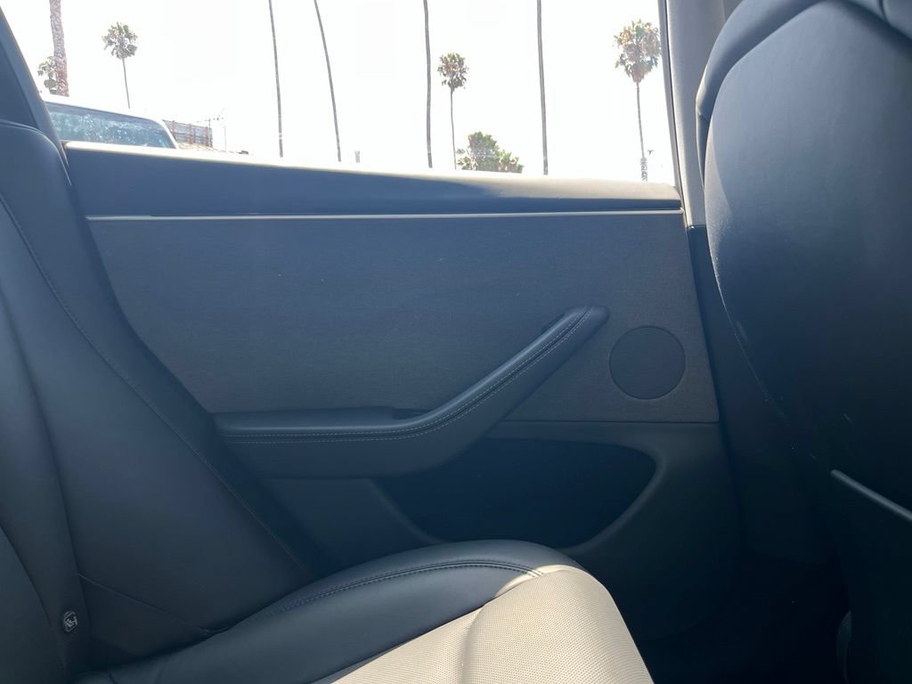Used 2025 Tesla Model 3 RWD image 11