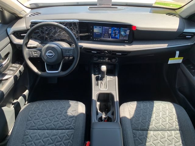 New 2026 Nissan Kicks SV w/ Interior Electronics Package AWD/4WD image 15