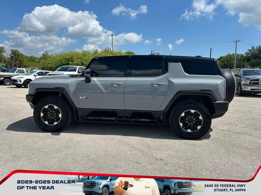 Used 2024 GMC Hummer EV 2X w/ Extreme Off-Road Package AWD/4WD image 8