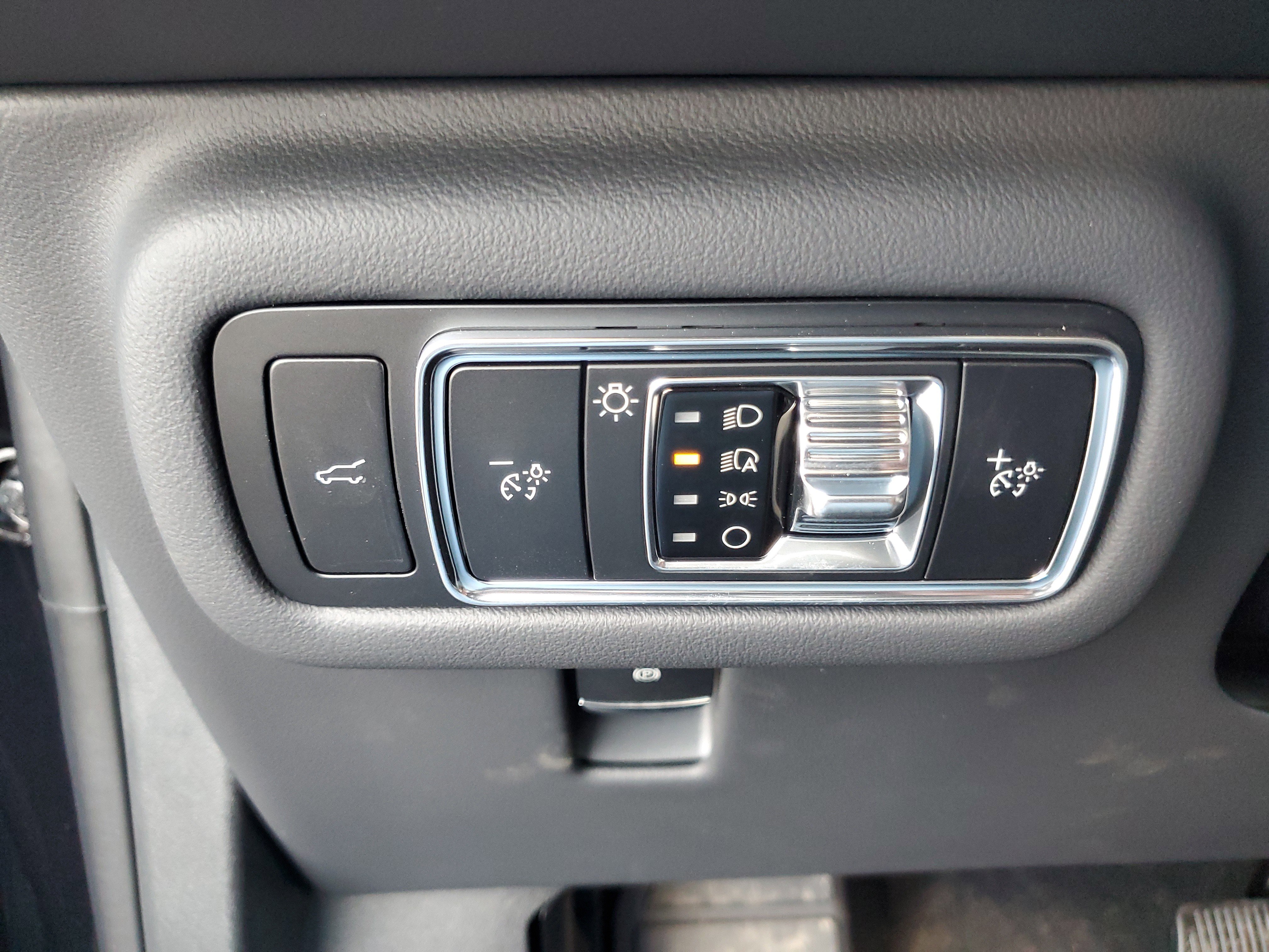 New 2026 Lincoln Nautilus Premier image 13