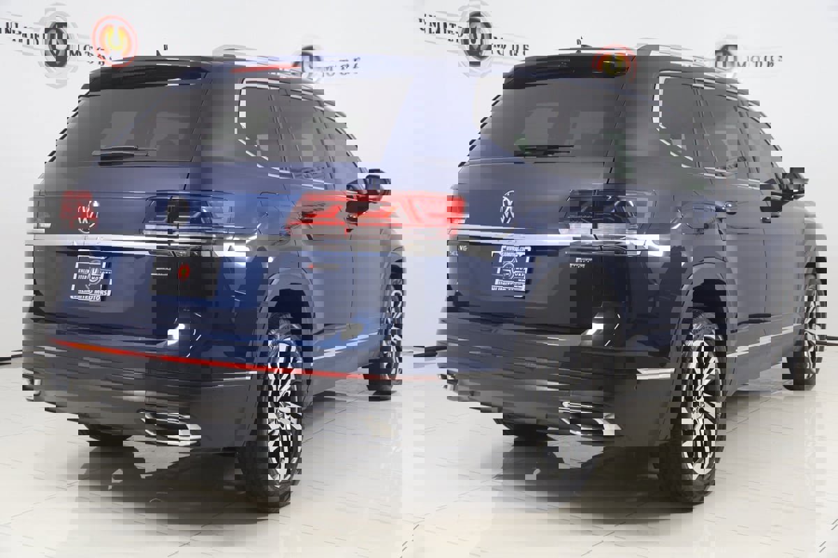 Used 2021 Volkswagen Atlas SEL Premium image 3