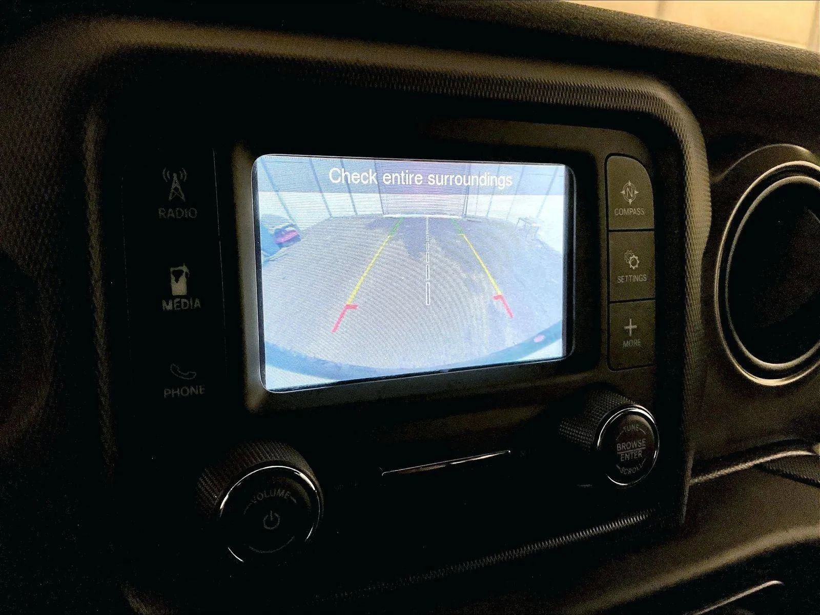 Used 2018 Jeep Wrangler Unlimited Sport S image 20