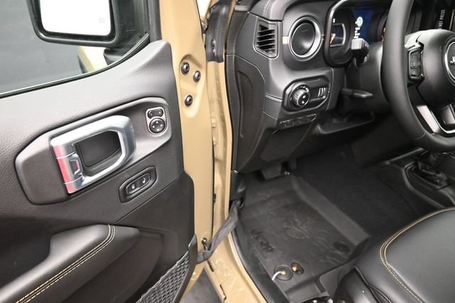 New 2026 Jeep Gladiator Sport AWD/4WD image 8