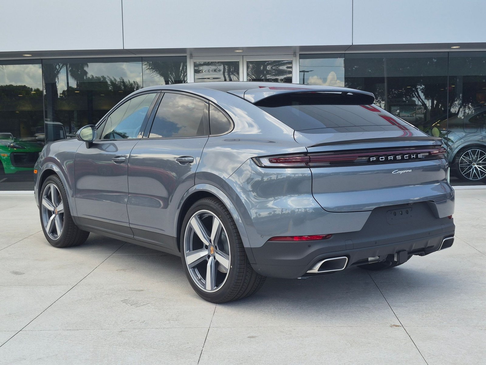 New 2026 Porsche Cayenne Coupe AWD/4WD image 3