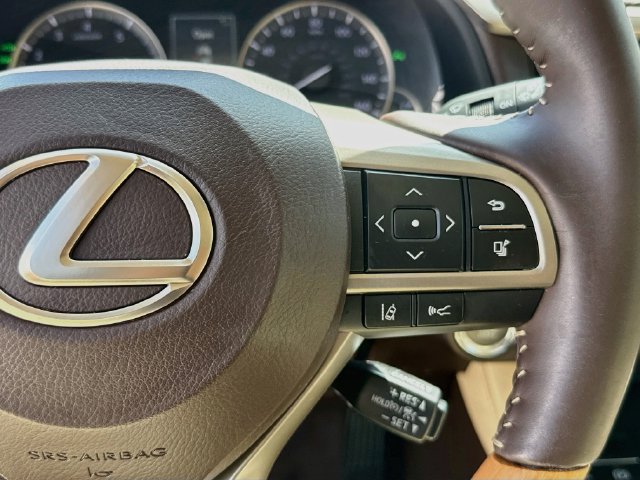 Used 2017 Lexus RX 350 FWD w/ Premium Package image 39