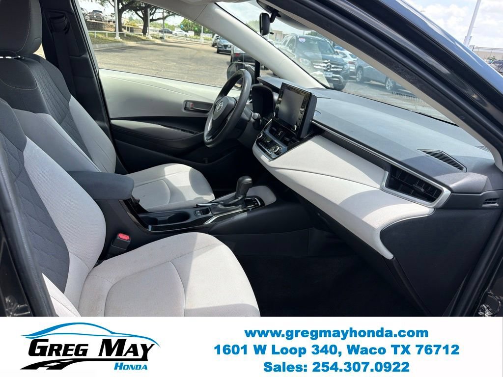 Used 2022 Toyota Corolla LE FWD image 28