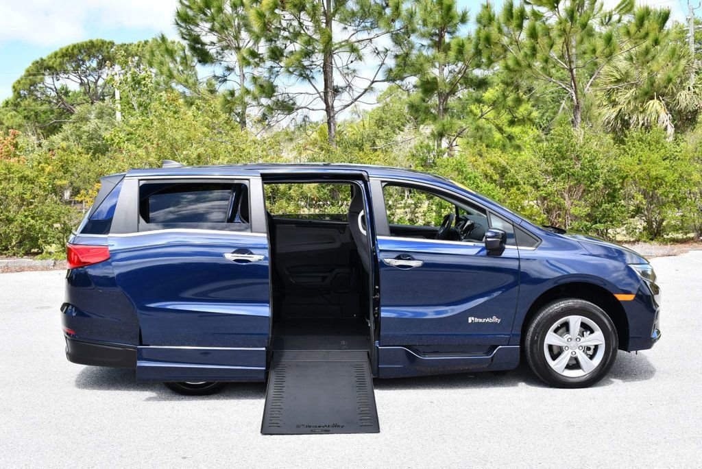 Used 2019 Honda Odyssey EX image 41