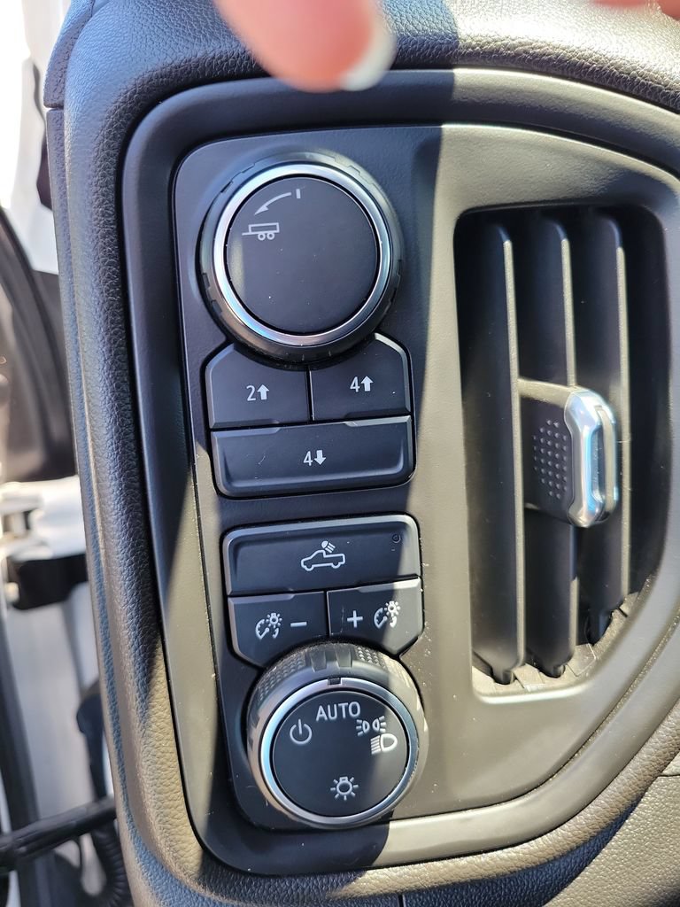 Used 2024 Chevrolet Silverado 3500 W/T AWD/4WD image 38