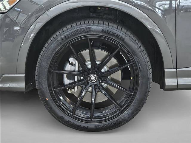 Used 2025 Audi Q3 2.0T Premium Plus w/ Premium Plus Package AWD/4WD image 8