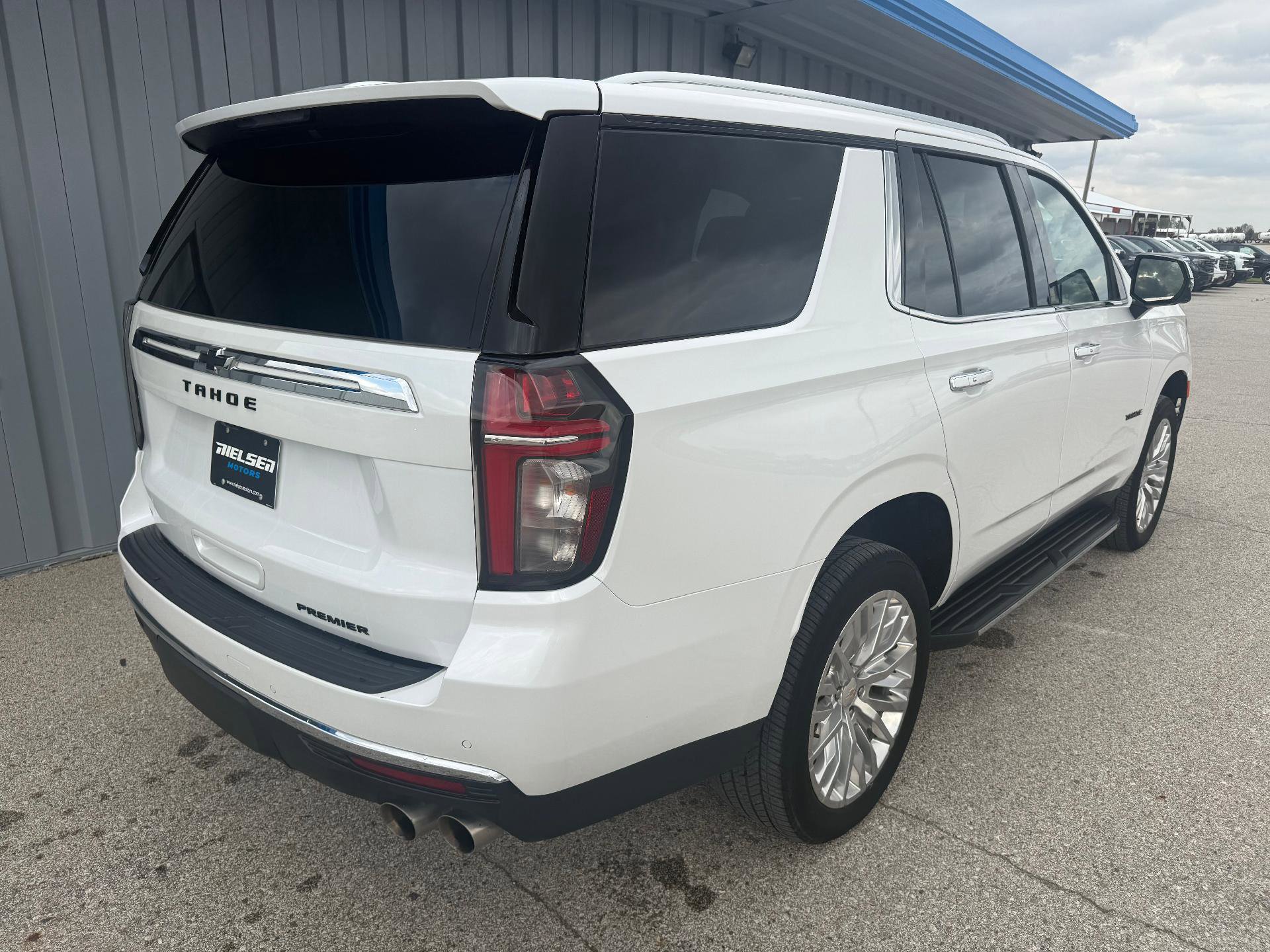 Used 2024 Chevrolet Tahoe Premier w/ Premium Package image 5