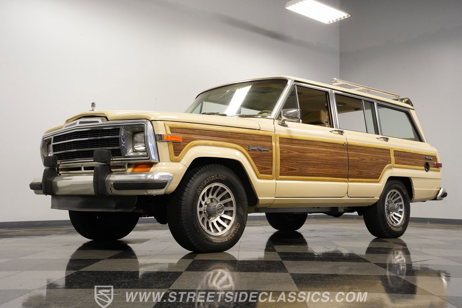 Used 1989 Jeep Grand Wagoneer AWD/4WD image 21