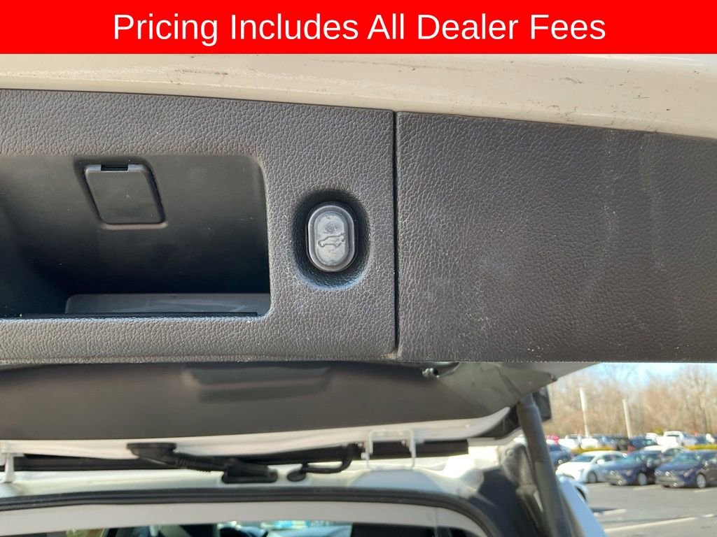Used 2019 Chevrolet Tahoe LT RWD image 11
