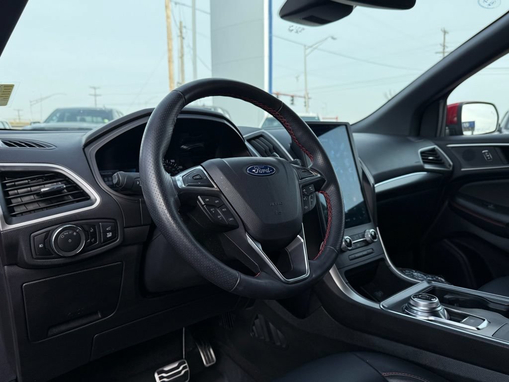 Used 2024 Ford Edge ST-Line AWD/4WD image 12