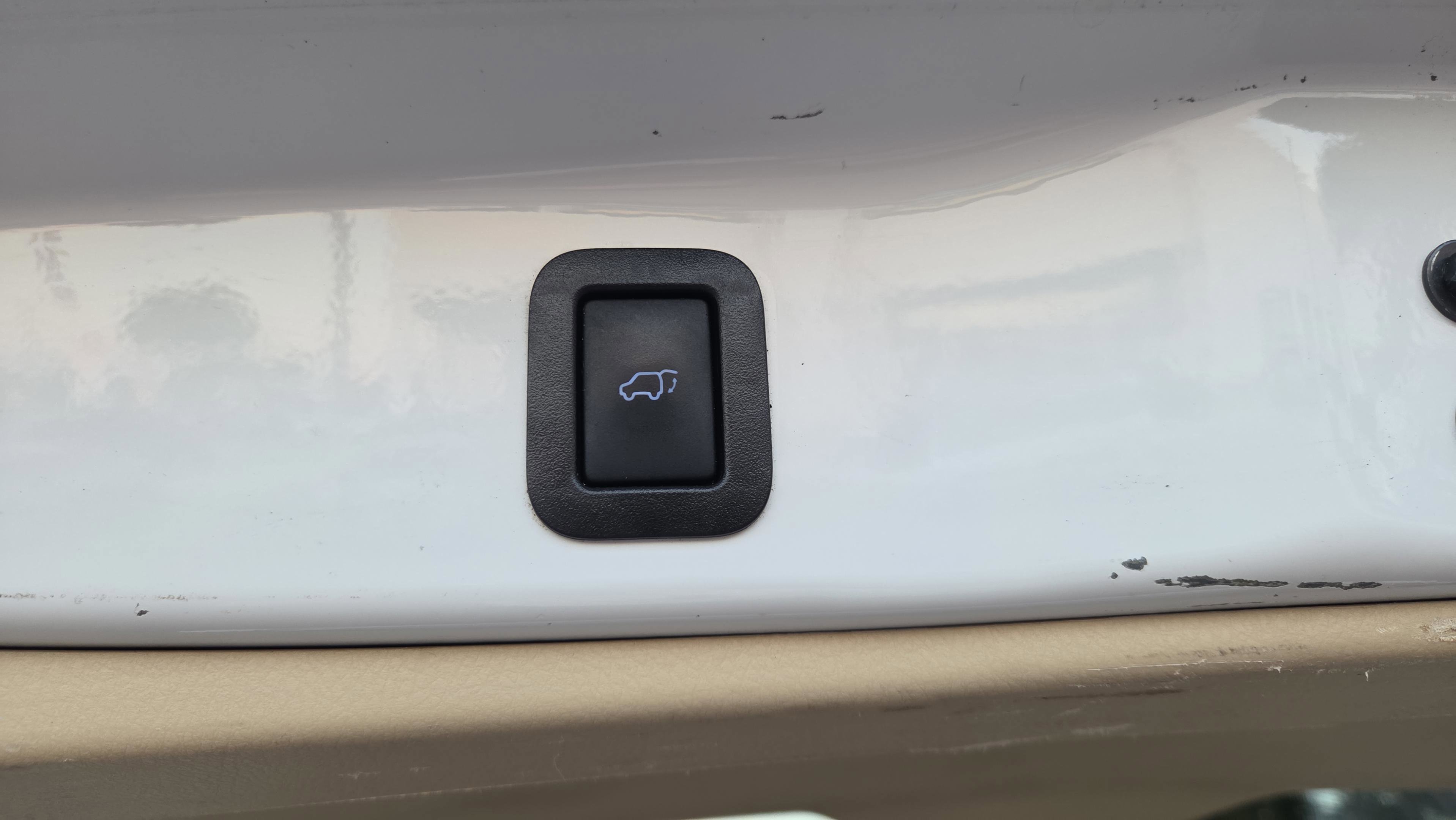 Used 2018 Toyota Highlander Limited Platinum image 11