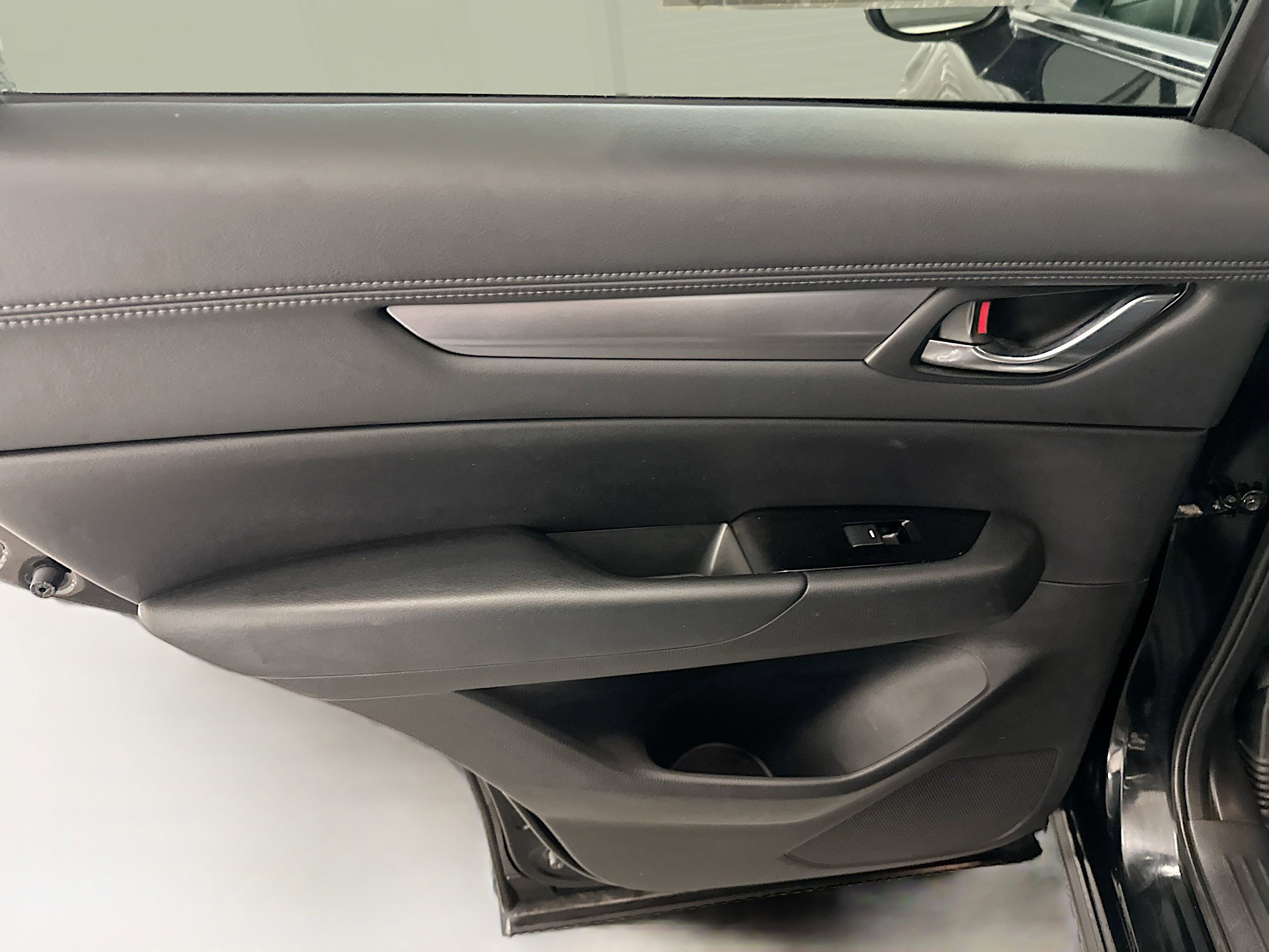 Used 2025 MAZDA CX-5 AWD 2.5 S w/ Preferred Package image 28