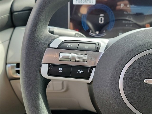 New 2025 Hyundai Tucson SE image 4