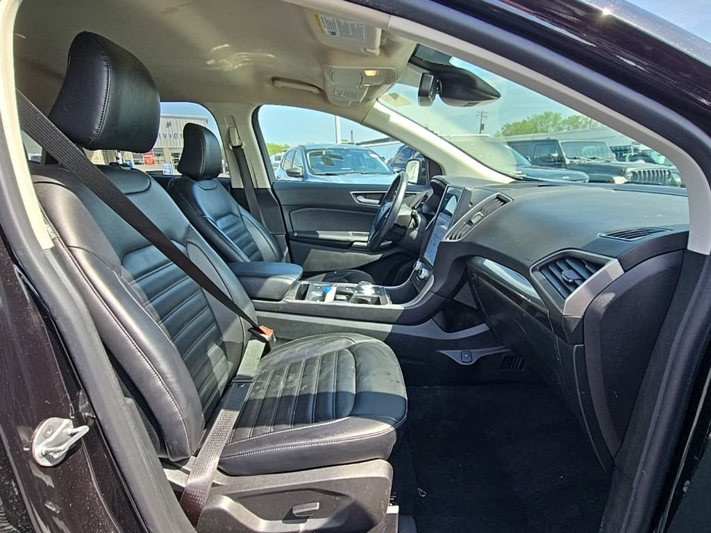 Used 2023 Ford Edge SEL AWD/4WD image 49