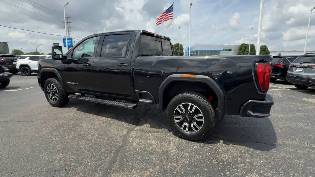 Used 2023 GMC Sierra 2500 AT4 w/ AT4 Preferred Package AWD/4WD image 6