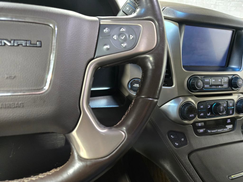 Used 2019 GMC Yukon XL Denali w/ Open Road Package image 17