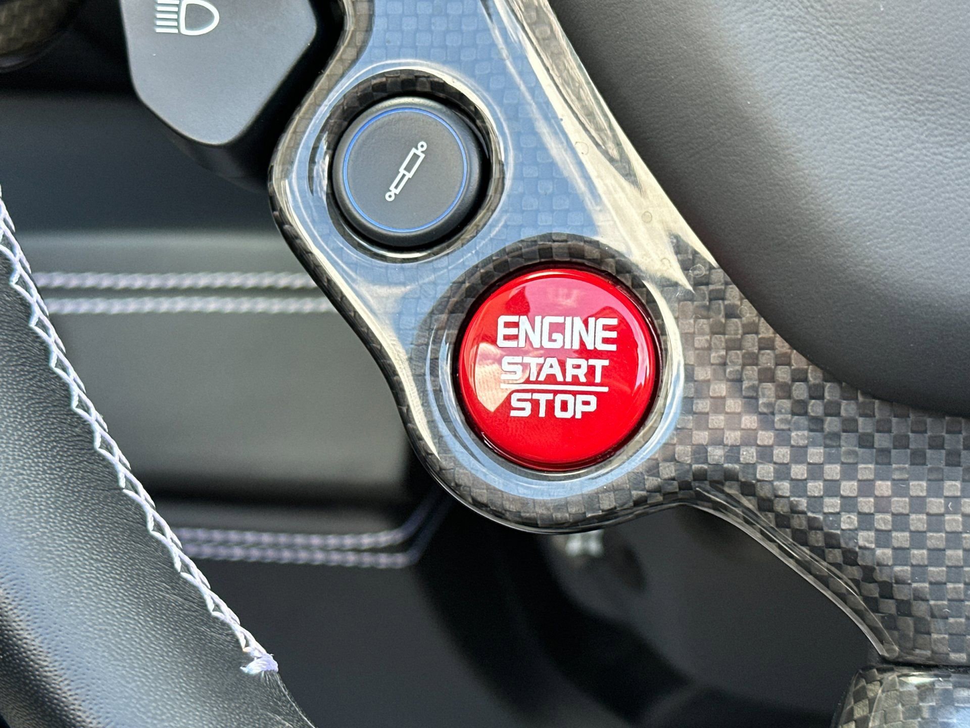 Used 2018 Ferrari 488 Spider RWD image 23