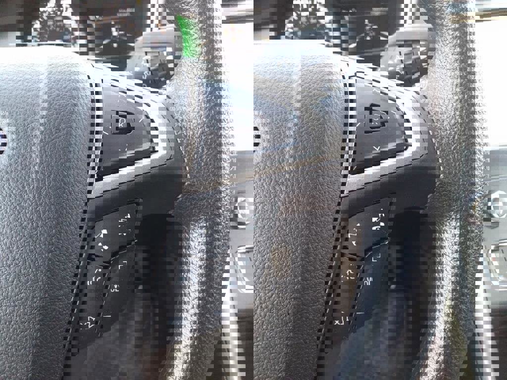 Used 2020 Ford Fusion SE image 26