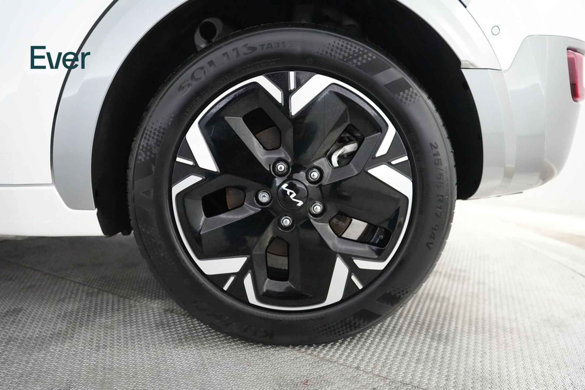 Used 2023 Kia Niro Wave FWD image 9