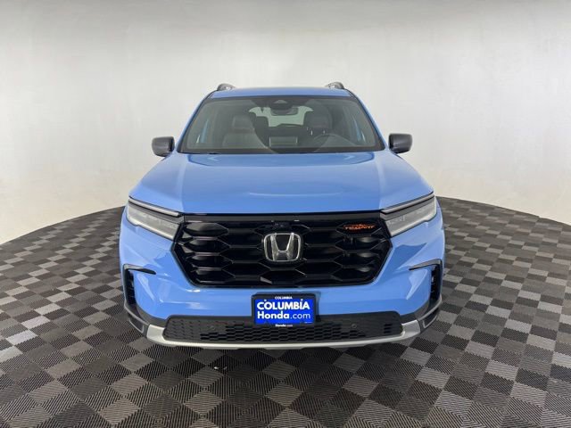 Certified 2025 Honda Pilot TrailSport image 2